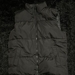 Chic Black Quilted Vest